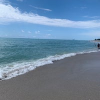 Снимок сделан в Palm Beach Marriott Singer Island Beach Resort &amp;amp; Spa пользователем Lynn G. 6/3/2023