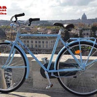 Снимок сделан в Roma rent bike - bike rental &amp;amp; bike tours пользователем Roma rent bike - bike rental &amp;amp; bike tours 1/30/2014
