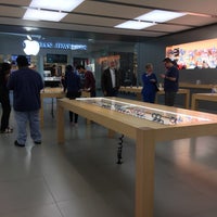 Photo taken at Apple CoolSprings Galleria by Drew F. on 4/2/2018