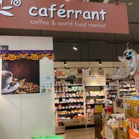 Photo taken at カフェランテ イオン東雲店 by Gutty on 9/9/2019