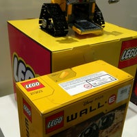Photo taken at Lego Store by Juliano L. on 12/29/2016