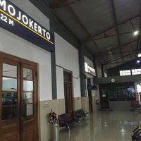 Photo taken at Stasiun Mojokerto by Niken S. on 1/26/2018
