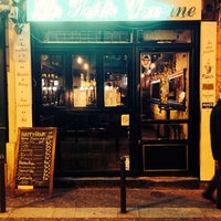 2/3/2014 tarihinde La Petite Taverneziyaretçi tarafından La Petite Taverne'de çekilen fotoğraf