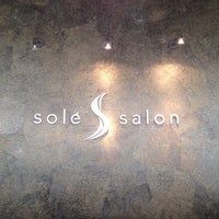 Foto tirada no(a) Solé Salon and Spa por rachael k. em 7/18/2014
