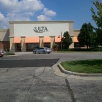 Ulta Beauty – Curbside Pickup Only - 4 tips from 170 visitors