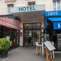 Photo taken at Hôtel Terminus Paris by Takashi N. on 5/1/2024