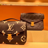 Louis Vuitton - Boutique à malaysia
