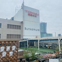 Photo taken at 東急百貨店 渋谷・本店 屋上庭園 by 瑶志郎 清. on 1/14/2023