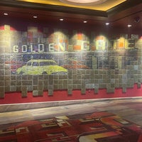 Foto diambil di Golden Gate Hotel &amp;amp; Casino oleh Melissa D. pada 8/10/2022