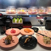 Photo taken at Zensen Sushi Express 爭鮮回転寿司 by Melissa D. on 10/9/2016
