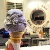 Photo taken at Polly Ann Ice Cream by Melissa D. on 9/24/2015