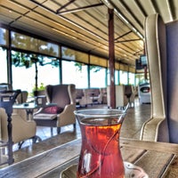 Снимок сделан в Sultanım Cafe &amp;amp; Restaurant пользователем Umutcan D. 9/19/2016