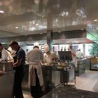 4/19/2018에 Barbara R.님이 Restaurant de l’Hôtel de Ville de Crissier에서 찍은 사진