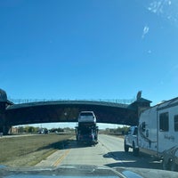 Foto tomada en Great Platte River Road Archway  por Christine el 10/13/2022