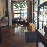 8/15/2015にCheng Q.がSeres Restaurant &amp;amp; Barで撮った写真