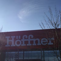 รูปภาพถ่ายที่ Möbel Höffner โดย Günay Ö. เมื่อ 12/14/2015