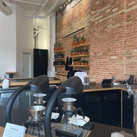 10/29/2021 tarihinde Dianna N.ziyaretçi tarafından Madcap Coffee'de çekilen fotoğraf