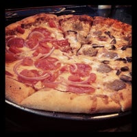 Снимок сделан в Lucia&amp;#39;s Pizza Italian Grill пользователем Dana N. 1/13/2013