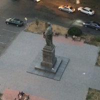 Photo taken at Aleksander Griboyedov Monument | გრიბოედოვის ძეგლი by Nini K. on 8/16/2014