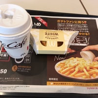 Photo taken at McDonald&amp;#39;s by NOBUYASU M. on 10/28/2018