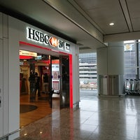 Photo taken at HSBC 匯豐 by Akasatana on 8/9/2017