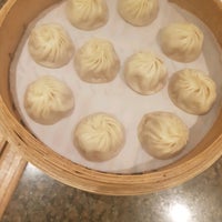 Photo taken at Din Tai Fung 鼎泰豐 by Chris S. on 11/14/2021