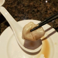 Photo taken at Din Tai Fung 鼎泰豐 by Chris S. on 9/26/2021
