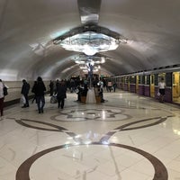 Photo taken at Azadlıq Prospekti Metrostansiyası by akira m. on 9/30/2017