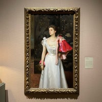 Photo taken at Toledo Museum of Art by QQ on 10/23/2022