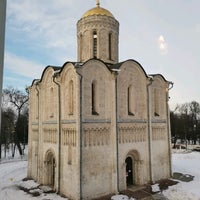 Дмитриевский собор Ростов