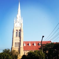 Photo taken at Holy Trinity (Cathedral Anglican Church) by ใหม่ A. on 1/13/2013