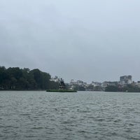 Photo taken at Hoan Kiem Lake by 最終信号 on 3/19/2024