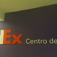 Photo taken at FedEx Sn Fernando by Ariuux on 1/21/2017