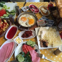 Photo taken at Cheese Breakfast &amp;amp; Coffee by Tuğba Töz on 4/17/2016