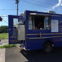 6/16/2015 tarihinde Tom O.ziyaretçi tarafından The Roaming Buffalo Food Truck'de çekilen fotoğraf