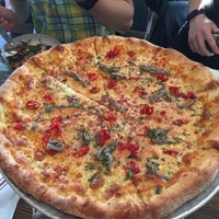 6/13/2016 tarihinde Konstantin S.ziyaretçi tarafından Gioia Pizzeria'de çekilen fotoğraf