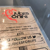 Photo taken at Juices for Life by Elwin D. on 6/25/2018