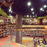 Foto tirada no(a) Livraria Cultura por Douglas L. em 5/16/2013