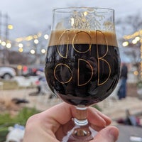 Photo taken at Sketchbook Brewing Co. by Tom W. on 12/11/2022