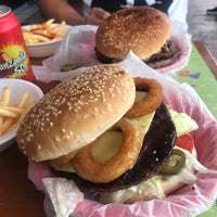 Photo taken at Burger &amp;amp; Jocho by Gisel H. on 9/28/2018