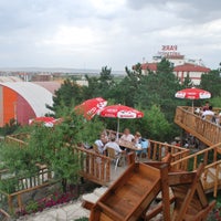 รูปภาพถ่ายที่ Değirmen Kır Bahçesi โดย Değirmen Kır Bahçesi เมื่อ 2/7/2014