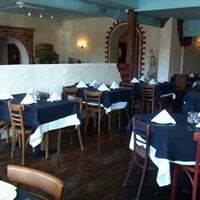 Das Foto wurde bei Napoli Villa Italian Restaurant von Bob B. am 3/22/2013 aufgenommen