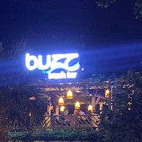 Photo taken at Buzz Beach Bar by Kadir Gls on 7/14/2022