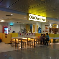 Photo taken at Old Chang Kee by Alice Ong on 11/11/2012