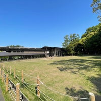 Photo taken at Denenchofu Seseragi Park by 陽 須. on 5/3/2023