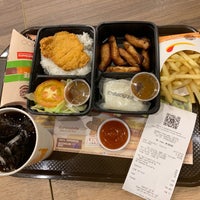 Photo taken at Burger King by 🐻ㅇㅇRilakkuㅆa Q. on 7/24/2019