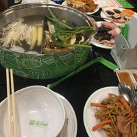 Photo taken at Hot Pot Inter Buffet by oil🤘🏻 on 5/22/2018