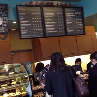 Photo taken at Starbucks Coffee 東京急行大井町駅店 by Yoshiaki K. on 2/14/2013
