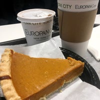 11/19/2017 tarihinde Thomas M.ziyaretçi tarafından Europan Cafe'de çekilen fotoğraf