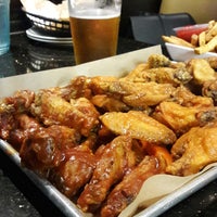 Photo taken at Alondra Hot Wings by Francisco R. on 7/14/2017